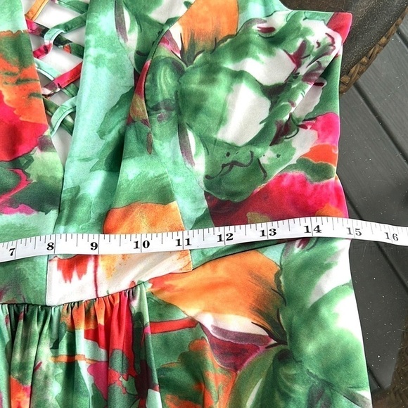 Venus,Sexy Multi-Floral Print,Strappy Chest,Draped Bodice,Excellent ConditionM - Picture 10 of 12